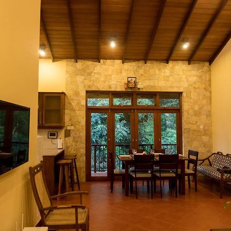Aronka Homestay Kandy Bagian luar foto