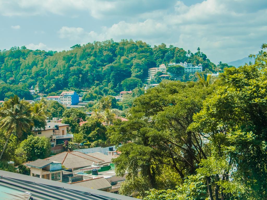 Aronka Homestay Kandy Bagian luar foto
