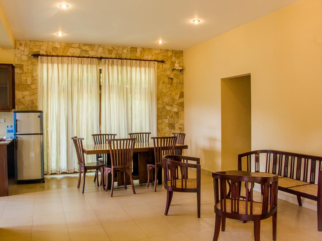 Aronka Homestay Kandy Bagian luar foto