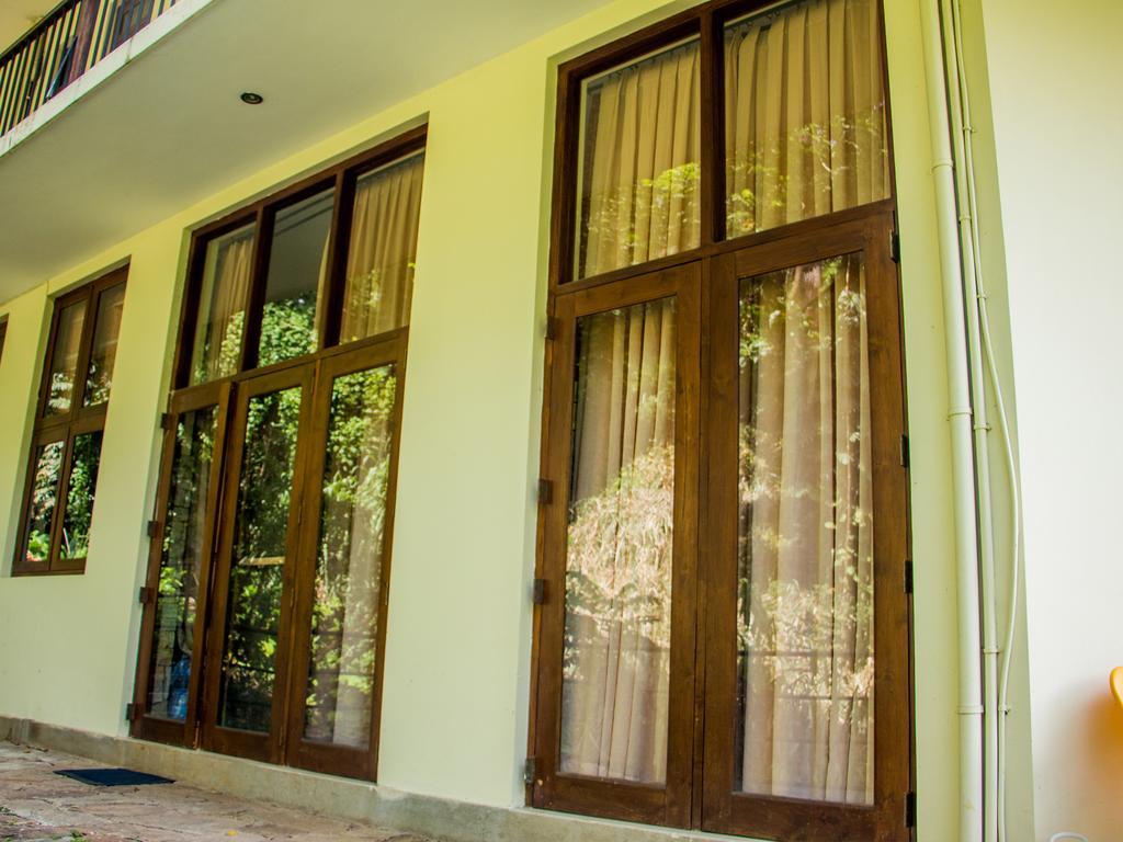 Aronka Homestay Kandy Bagian luar foto