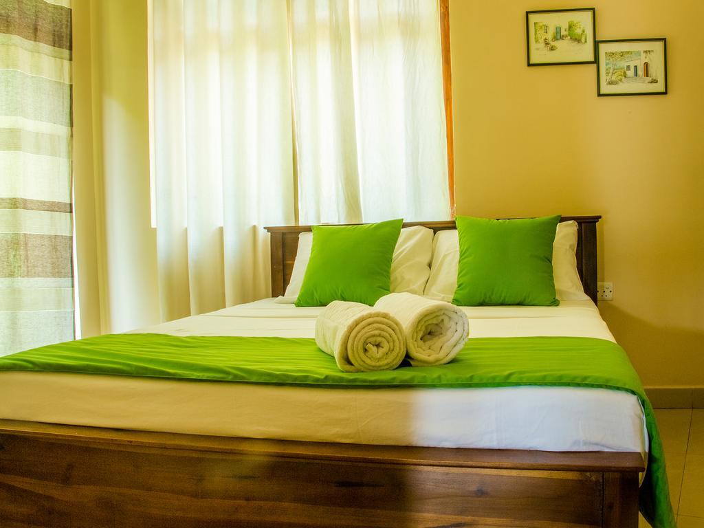 Aronka Homestay Kandy Bagian luar foto