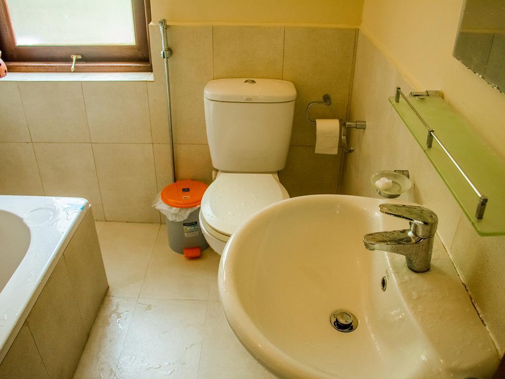 Aronka Homestay Kandy Bagian luar foto