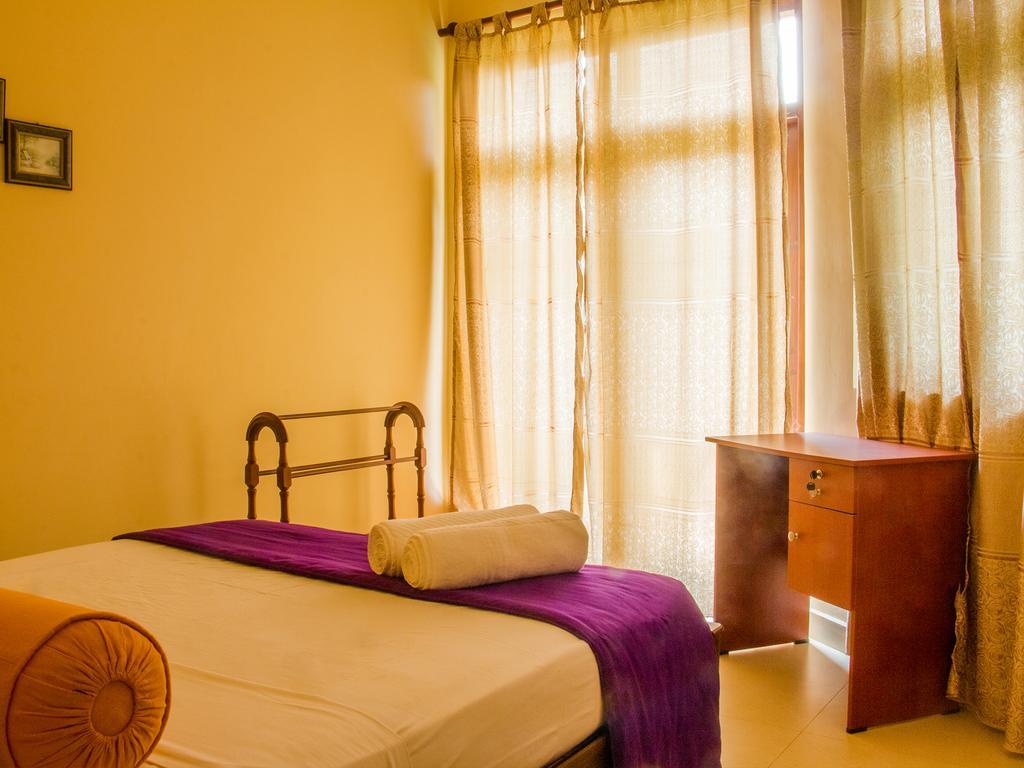 Aronka Homestay Kandy Bagian luar foto