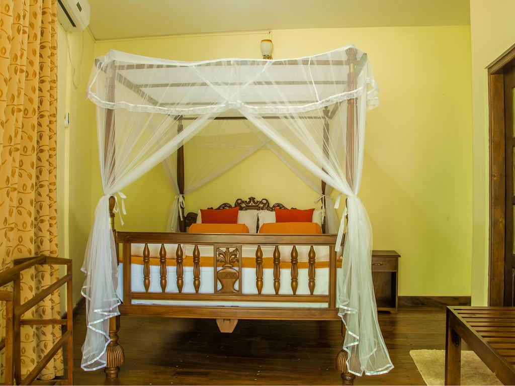 Aronka Homestay Kandy Bagian luar foto