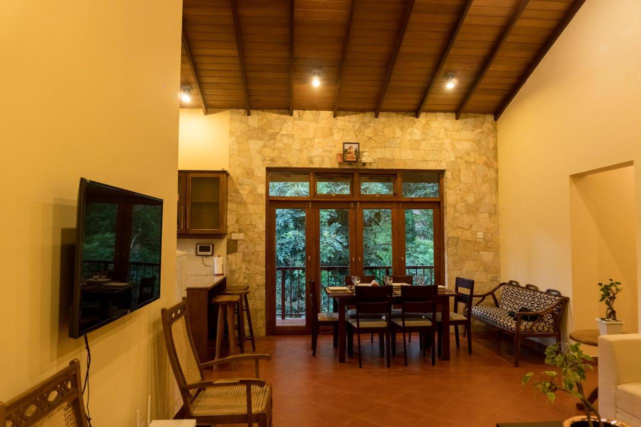 Aronka Homestay Kandy Bagian luar foto