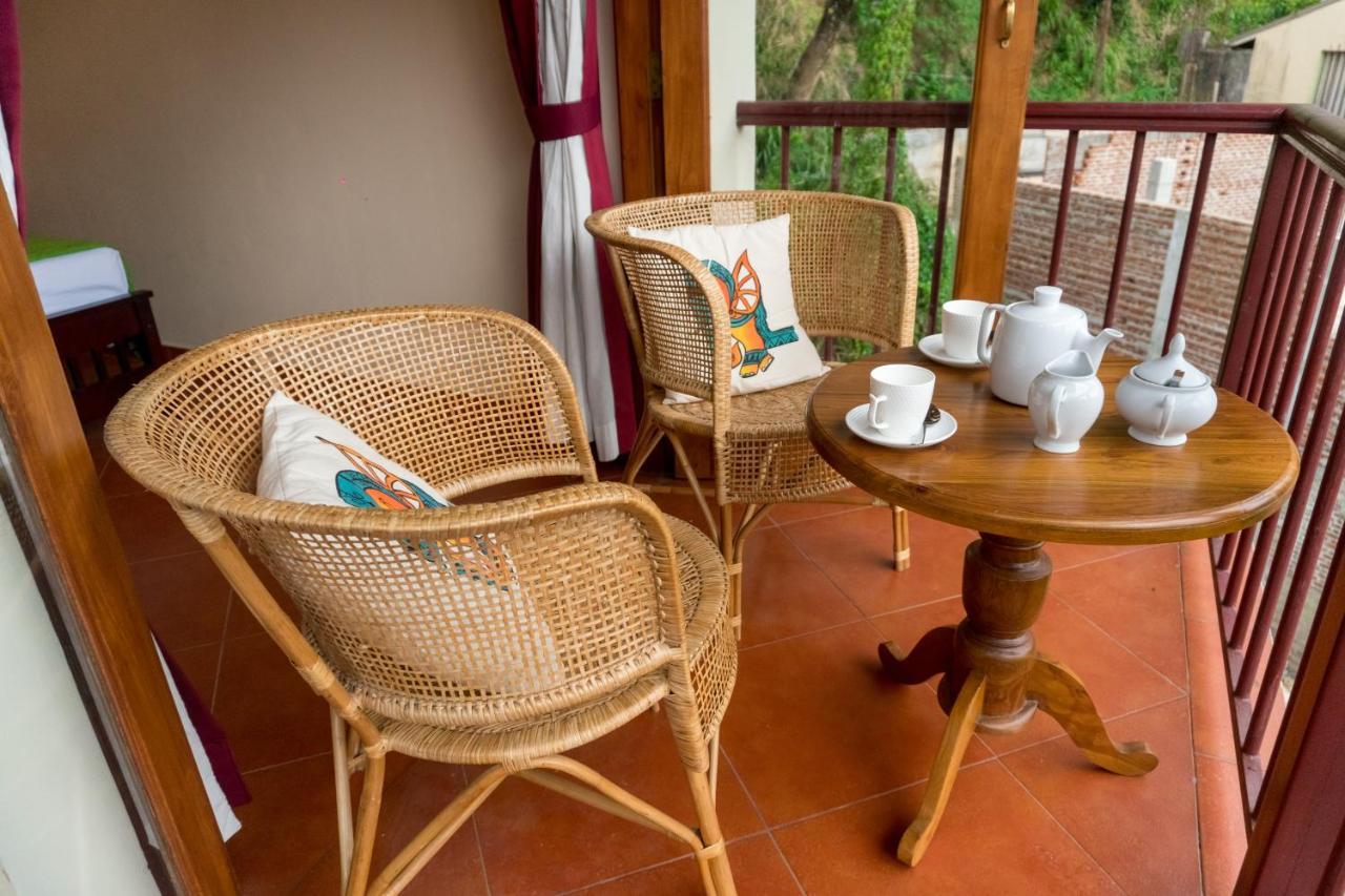 Aronka Homestay Kandy Bagian luar foto