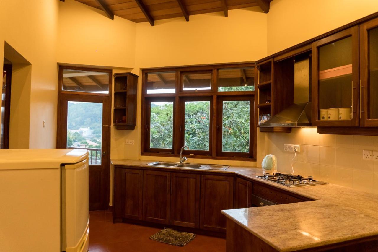Aronka Homestay Kandy Ruang foto