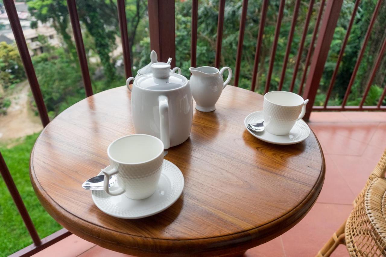 Aronka Homestay Kandy Ruang foto