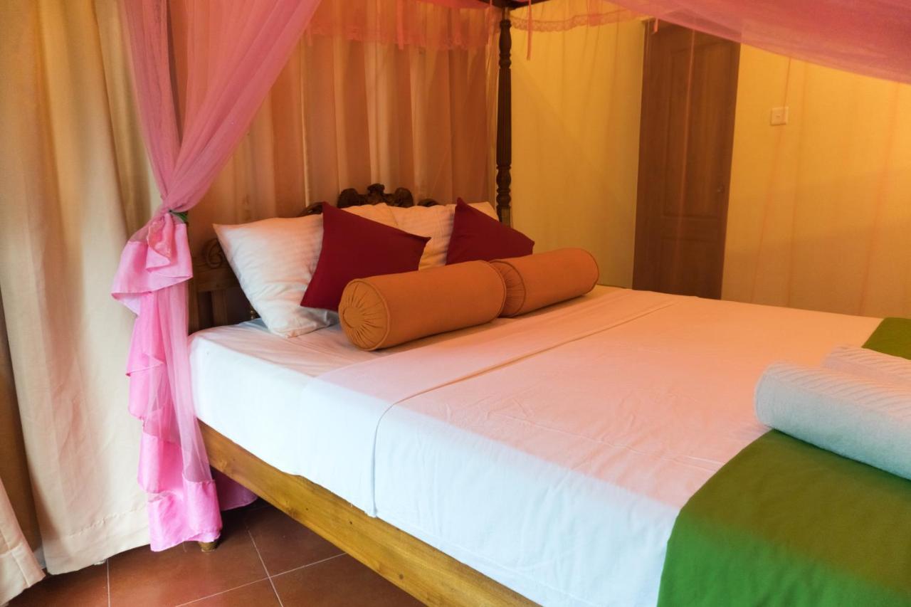 Aronka Homestay Kandy Ruang foto